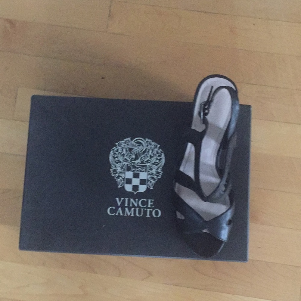 Vince Camuto sandal